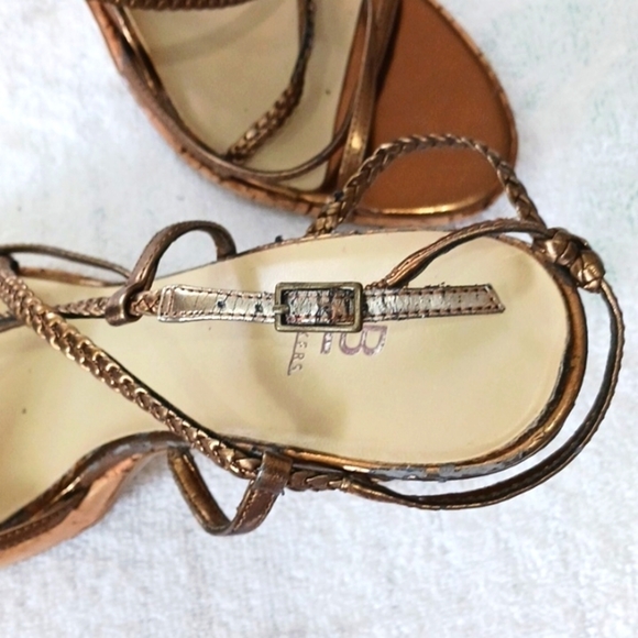 BAKERS Brown Metalic Strap Heels.Size 10. - Picture 6 of 12